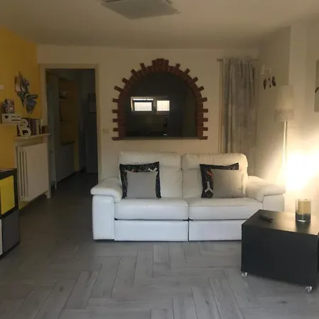 Apartment Casa Madama *